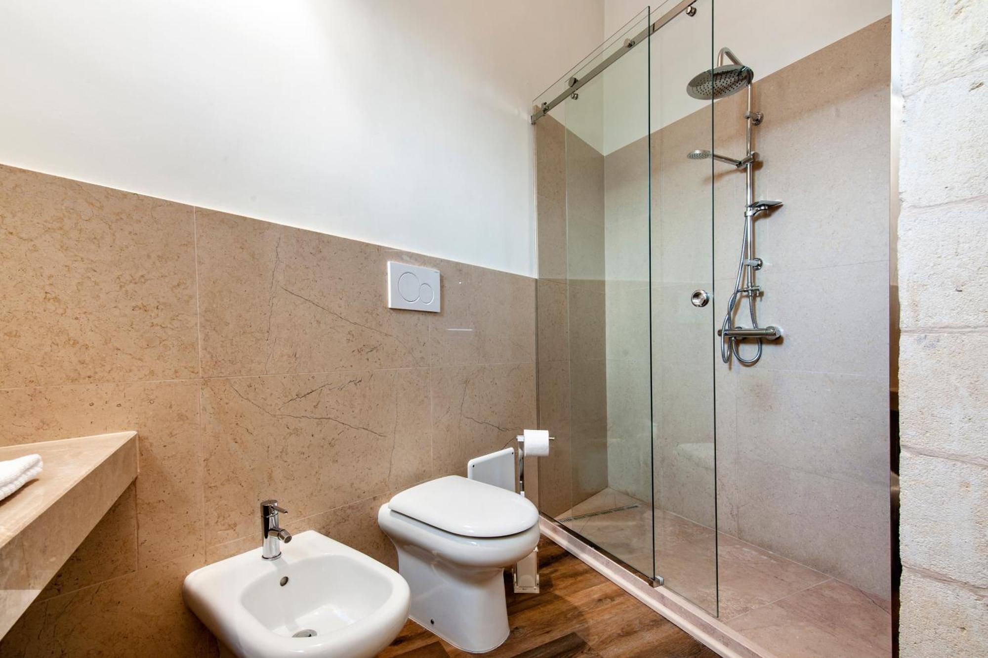 Vittoria Luxury House Bed and Breakfast Λέτσε Εξωτερικό φωτογραφία